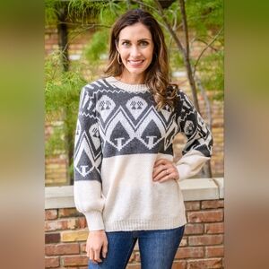 New! Cozy Patterned Sweater in cream/black